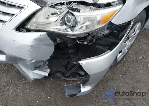 2011 Toyota Camry z USA, uszkodzony, nr VIN 4T1BF3EK7BU669764